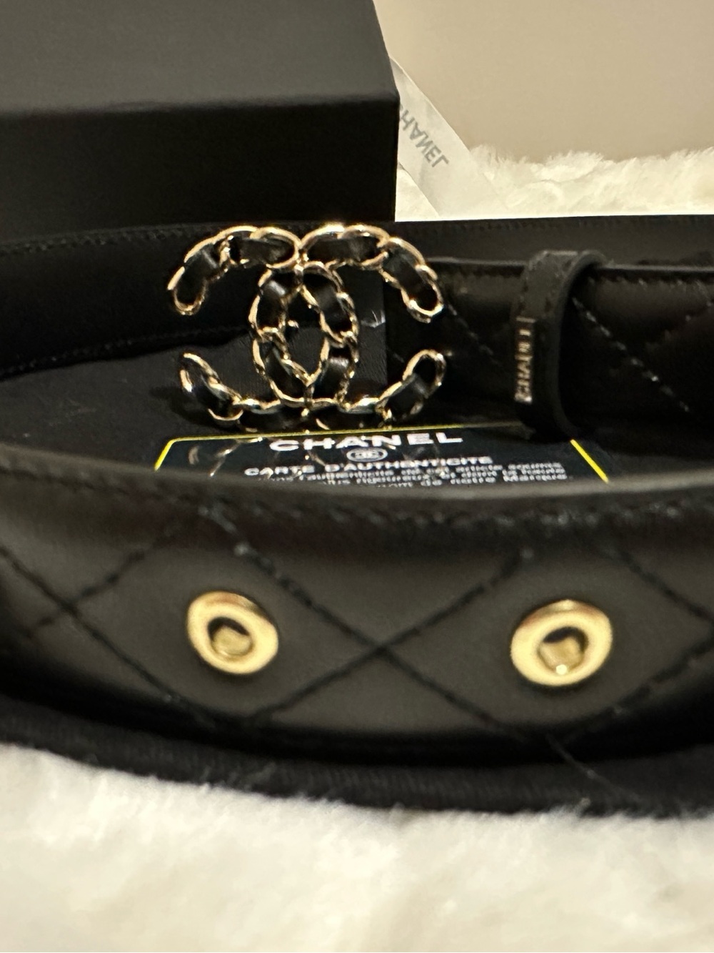 CHANEL Black Quilted Leather Belt with Gold Chain-Textured CC Buckle - Picture 5 of 5